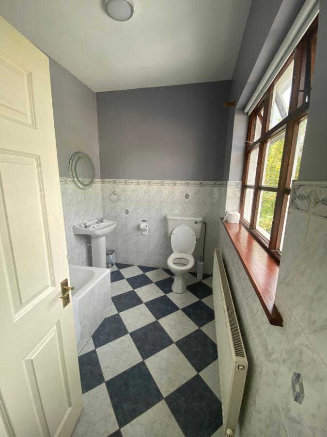 Five Glens Inn Manorhamilton 외부 사진